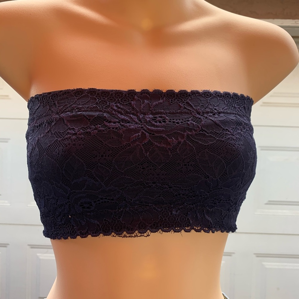 Zenana Outfitters Navy Lace Strapless Bandeau Bra